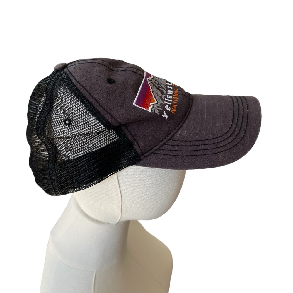 Yellowstone National Park baseball cap mountain graphic mesh snapback gray black - Picture 3 of 12